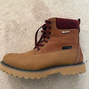 Thinsulate, never worn, size 7.5